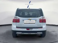 Usado Chevrolet Orlando LTZ 163 CV (119 kW) 2011 Blanco Monovolumen