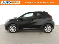 Usado Toyota Aygo X Play 72 CV (52 kW) 2024 Negro SUV