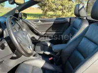 Usado VW Golf Cabriolet 140 CV (102 kW) 2012 Gris / plata Descapotable
