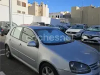 Usado VW Golf IV Trendline 102 CV (75 kW) 2005 Gris / plata Berlina