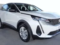 Usado Peugeot 3008 Active 130 CV (95 kW) 2022 SUV