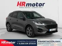 Usado Ford Kuga ST-Line 150 CV (110 kW) 2022 Gris / plata SUV
