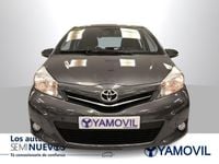 Usado Toyota Yaris Active 90 CV (66 kW) 2013 Gris Berlina