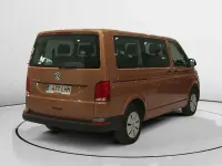 Usado VW Caravelle Trendline 110 CV (80 kW) 2020 Naranja Van