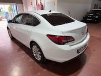 Usado Opel Astra Excellence 130 CV (95 kW) 2013 Blanco Berlina