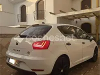 Usado Seat Ibiza Reference 90 CV (66 kW) 2015 Blanco Berlina