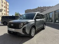Usado Ford Tourneo Courier Titanium 125 CV (91 kW) 2024 Gris / plata Monovolumen