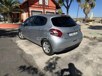 Usado Peugeot 208 Active 75 CV (55 kW) 2016 Gris / plata Utilitario