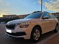 Usado Skoda Kamiq Active 95 CV (69 kW) 2022 Blanco SUV