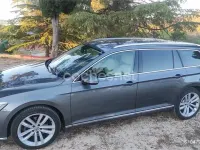 Usado VW Passat Sportline 190 CV (139 kW) 2016 Gris / plata Familiar