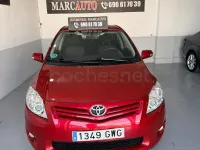 Usado Toyota Auris 97 CV (71 kW) 2010 Granate Utilitario