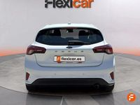 Usado Ford Focus Active 120 CV (88 kW) 2022 Blanco Berlina