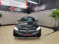 Usado Mercedes C200 160 CV (117 kW) 2020 Negro Familiar
