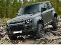 Usado Land Rover Defender 635 CV (467 kW) 2025 Verde SUV