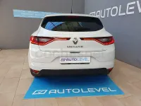 Usado Renault Mégane Life 115 CV (84 kW) 2019 Blanco Berlina
