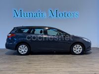 Usado Ford Focus Trend 95 CV (69 kW) 2013 Azul Familiar