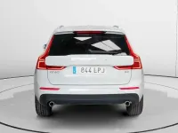 Usado Volvo XC60 Momentum 197 CV (144 kW) 2021 Blanco SUV