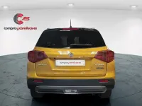 Usado Suzuki Vitara GLX 116 CV (85 kW) 2022 Amarillo SUV