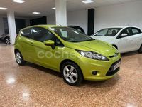 Usado Ford Fiesta Trend 68 CV (50 kW) 2009 Verde Berlina