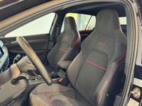Usado VW Golf VIII GTI 300 CV (220 kW) 2022 Negro Utilitario