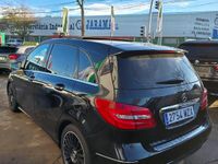 Käytetty Mercedes 220 170 HP (125 kW) 2014 Musta