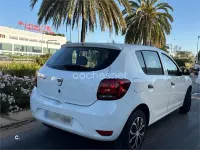 Usado Dacia Sandero Ambiance 73 CV (53 kW) 2018 Blanco Berlina
