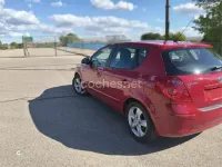 Usado Kia Ceed Active 122 CV (89 kW) 2008 Rojo Utilitario