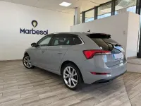 Usado Skoda Scala Style 110 CV (80 kW) 2023 Gris / plata Utilitario