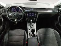 Usado VW Arteon Elegance 190 HP (139 kW) 2019 Cinzento Sedan