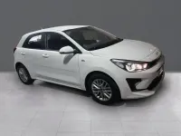 Usado Kia Rio 100 CV (73 kW) 2022 Blanco