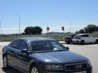Usado Audi A8 233 CV (171 kW) 2005 Azul Berlina