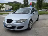 Usado Seat Leon Reference 105 CV (77 kW) 2007 Plateado Utilitario