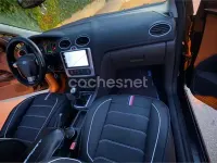 Używany Ford Focus Sport 115 KM (84 kW) 2006 Czarny Sedan/Limuzyna