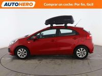 Usado Kia Rio 84 CV (61 kW) 2017 Rojo Utilitario