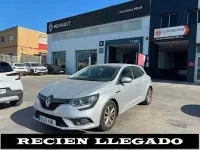 Usado Renault Mégane 101 CV (74 kW) 2018 Gris Utilitario