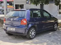 Usado VW Polo Conceptline 65 CV (47 kW) 2004 Azul Utilitario