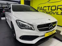 Usado Mercedes CLA220 Shooting Brake 177 CV (130 kW) 2017 Blanco Familiar