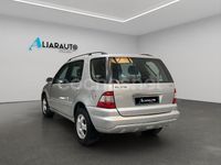Usado Mercedes ML270 163 CV (119 kW) 2004 Gris / plata SUV