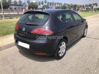 Usado Seat Leon Stylance 140 CV (102 kW) 2007 Negro Berlina