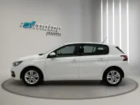 Usado Peugeot 308 Active 131 CV (96 kW) 2021 Blanco Utilitario