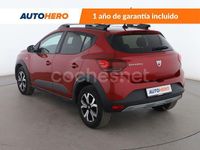 Usado Dacia Sandero Comfort 91 CV (66 kW) 2022 Rojo Utilitario