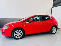 Usado Seat Leon Reference 105 CV (77 kW) 2006 Rojo Utilitario