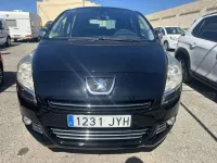 Usado Peugeot 5008 Premium 111 CV (81 kW) 2012 Negro Monovolumen