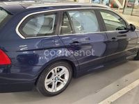 Usado BMW 318 143 CV (105 kW) 2012 Azul Familiar