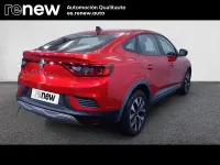 Usado Renault Arkana Intens 140 CV (102 kW) 2022 Rojo SUV