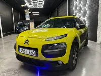 Usado Citroën C4 Cactus Business Class 99 CV (72 kW) 2019 Amarillo Utilitario