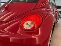 Usado VW Beetle 105 CV (77 kW) 2009 Rojo Utilitario