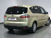 Usado Ford S-MAX Titanium 140 CV (102 kW) 2007 Amarillo Monovolumen