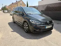 Usado VW Touran Sportline 150 CV (110 kW) 2017 Gris / plata Monovolumen