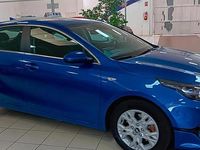 Usado Kia Ceed 136 CV (100 kW) 2024 Blue flame Utilitario